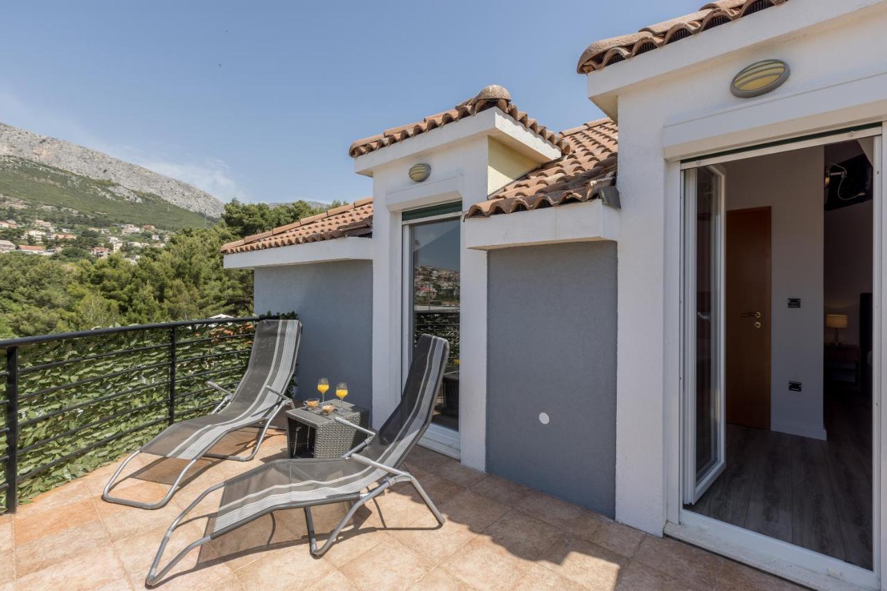 Clissa Villa *